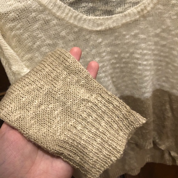 Tan and brown light sweater - Picture 2 of 3